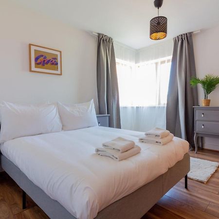 Guestready - Modern Stay By Pheonix Park ダブリン エクステリア 写真